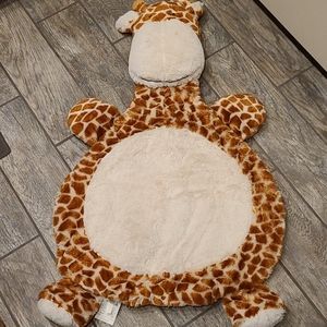 Infant floor mat giraffe